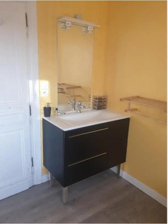 Appartement Ideal En Centre Ville Pont-Audemer Extérieur photo